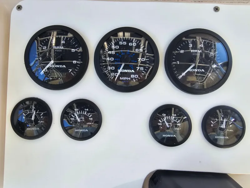 Slide: The Image of Grady-White X-26 Tiger Cat 1999 - 54