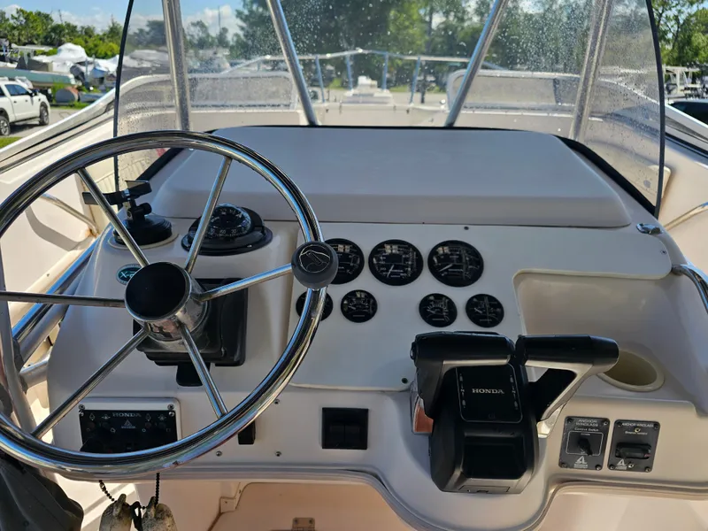 Slide: The Image of Grady-White X-26 Tiger Cat 1999 - 6