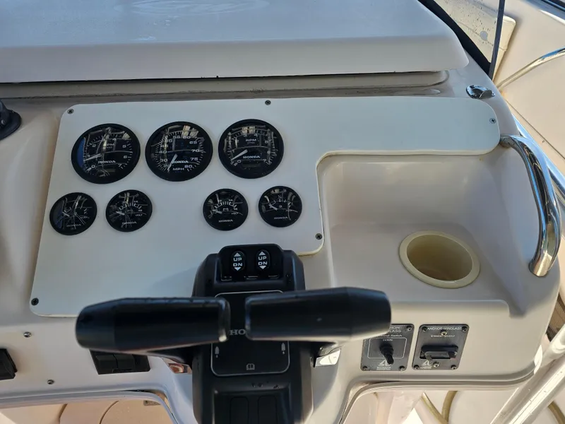 Slide: The Image of Grady-White X-26 Tiger Cat 1999 - 9