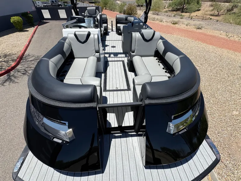 Slide: The Image of Montara 23CW Surf Boss 2.0 2024 - 7