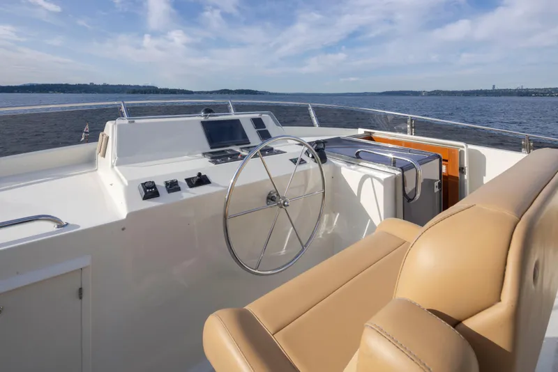 Slide: The Image of Alaskan 65 Flushdeck 2006 - 52