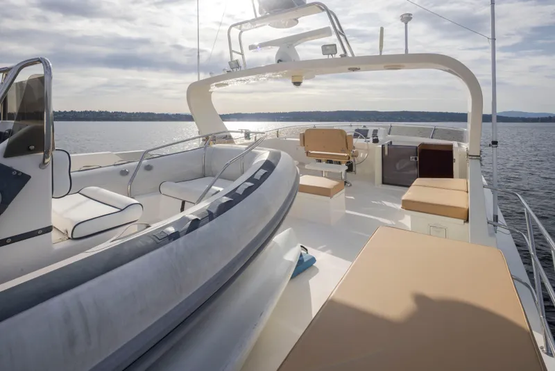 Slide: The Image of Alaskan 65 Flushdeck 2006 - 53