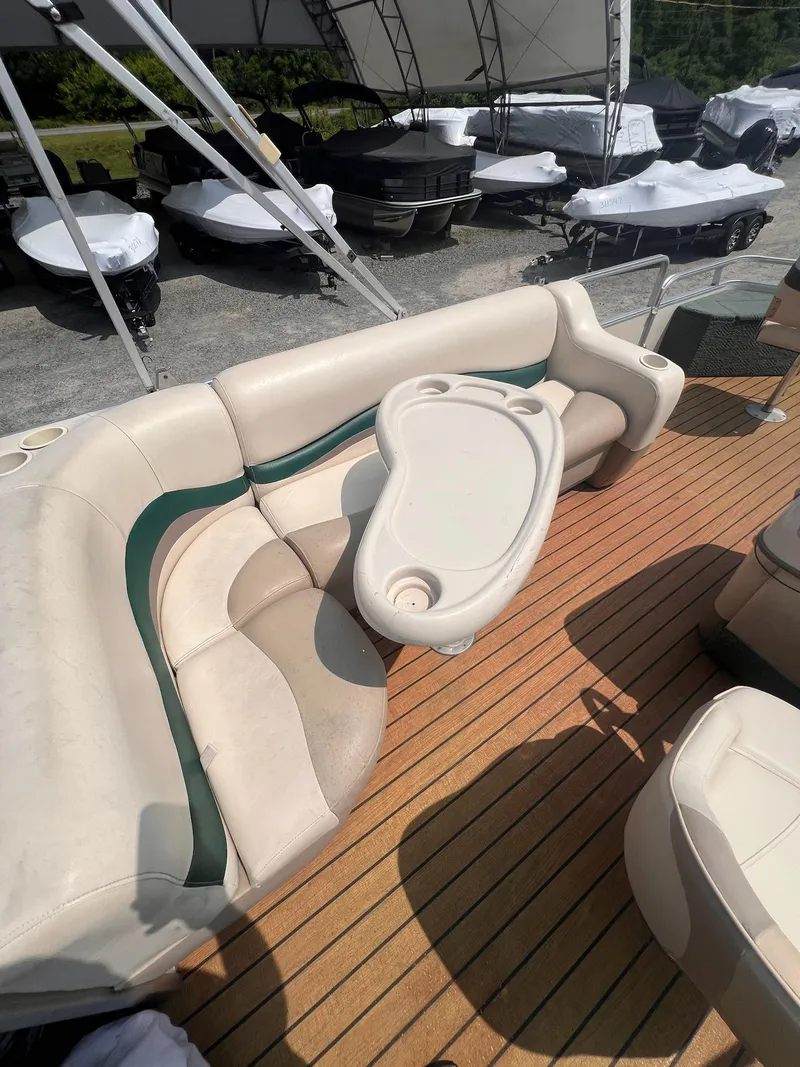 Slide: The Image of Sun Tracker 21 Fishing Barge 2005 - 17