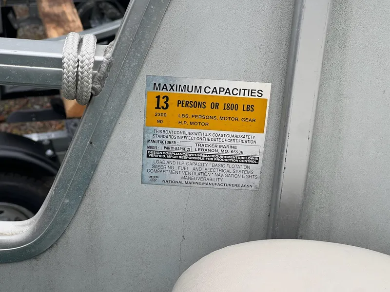 Slide: The Image of Sun Tracker 21 Party Barge 1997 - 12