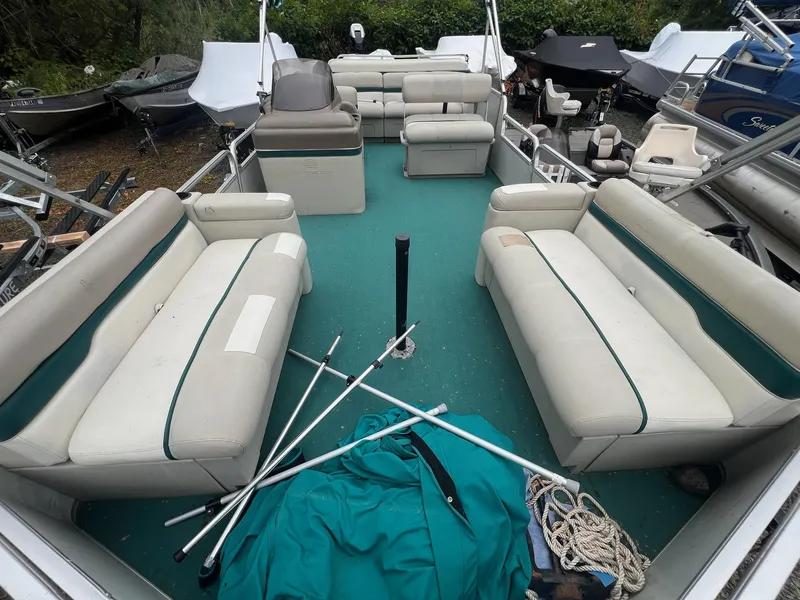 Slide: The Image of Sun Tracker 21 Party Barge 1997 - 18