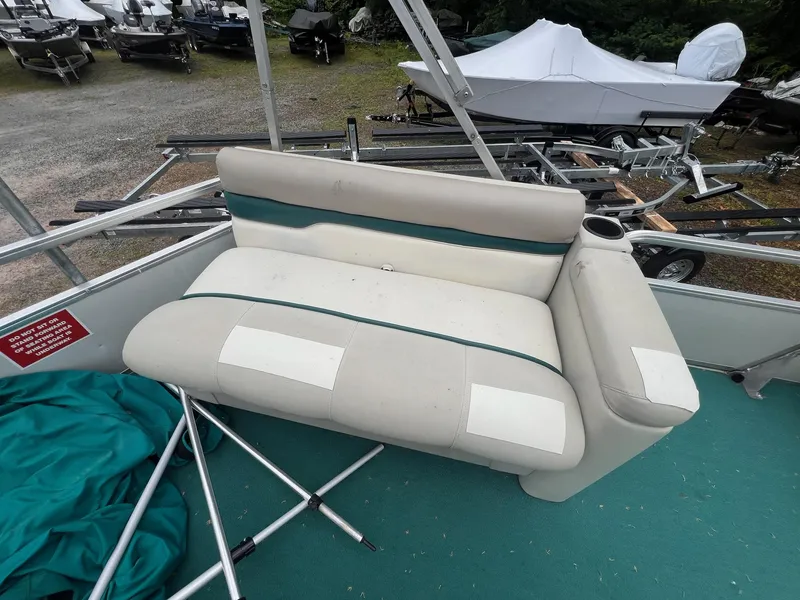 Slide: The Image of Sun Tracker 21 Party Barge 1997 - 23