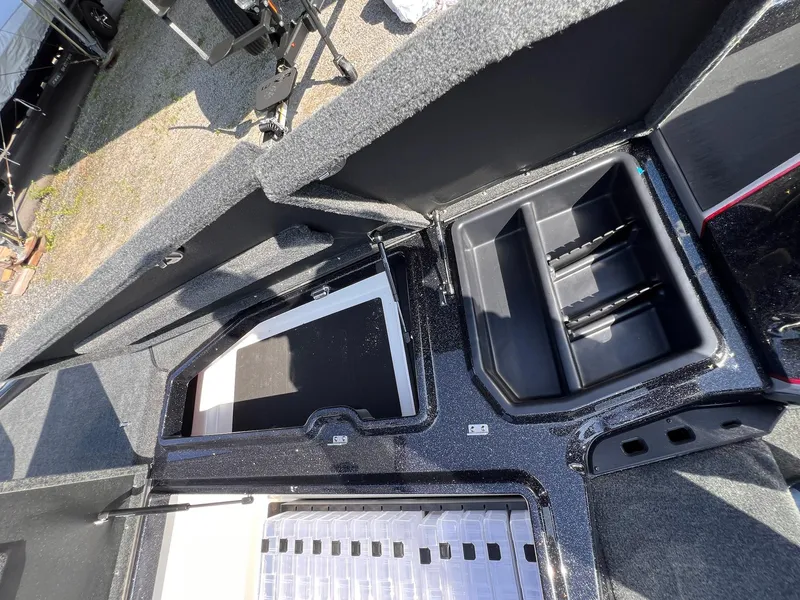 Slide: The Image of Skeeter ZXE21 2026 - 25