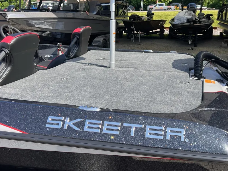 Slide: The Image of Skeeter ZXE21 2026 - 32