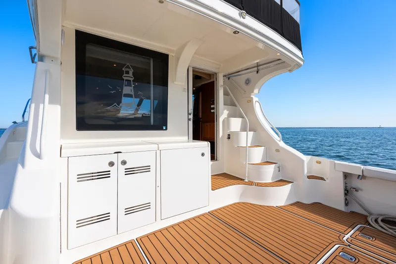 Slide: The Image of Silverton 50 Convertible 2008 - 17