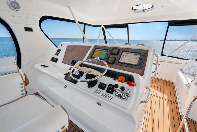 Slide: The Image of Silverton 50 Convertible 2008 - 25