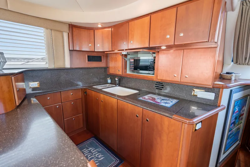 Slide: The Image of Silverton 50 Convertible 2008 - 36