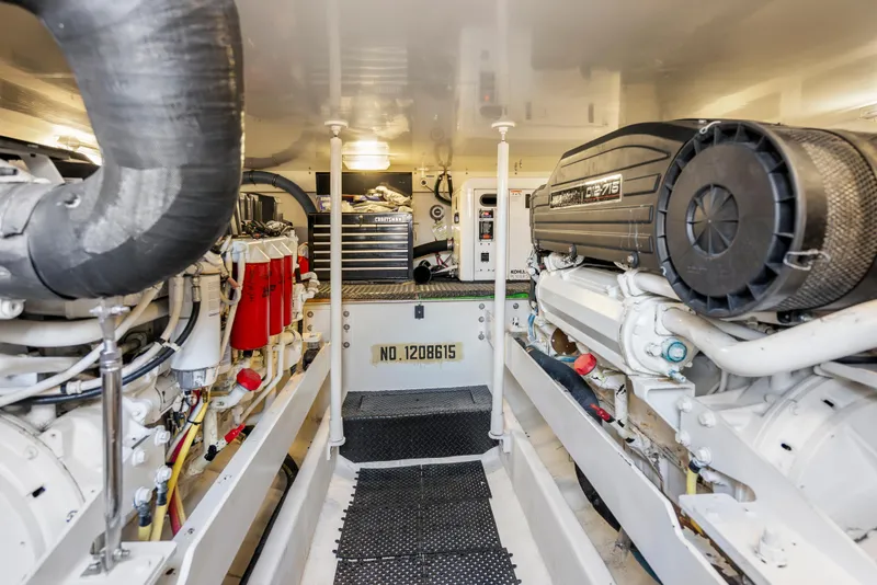 Slide: The Image of Silverton 50 Convertible 2008 - 49