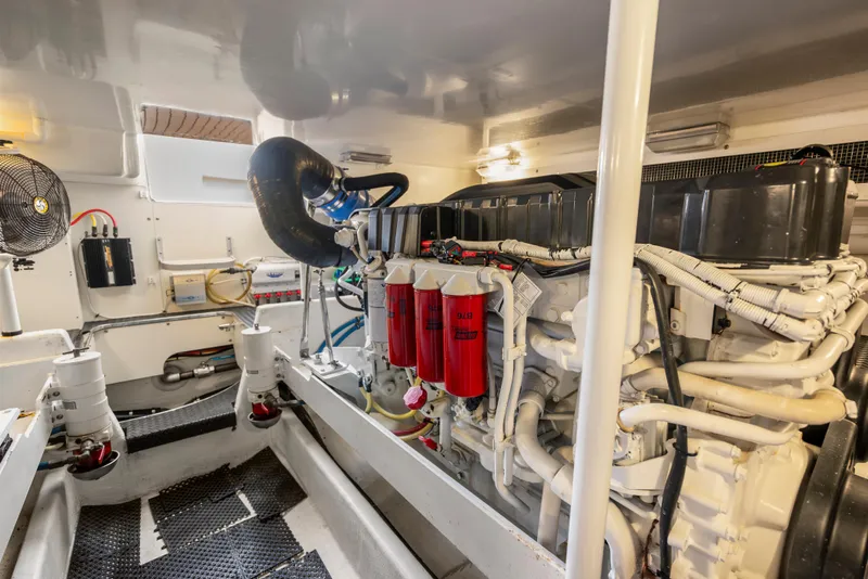 Slide: The Image of Silverton 50 Convertible 2008 - 51