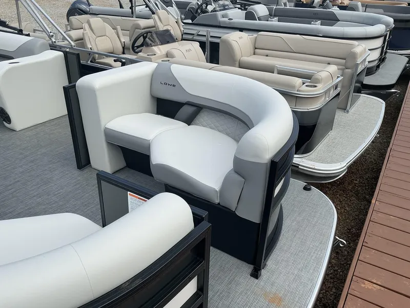 Slide: The Image of Lowe SS210 2025 - 2