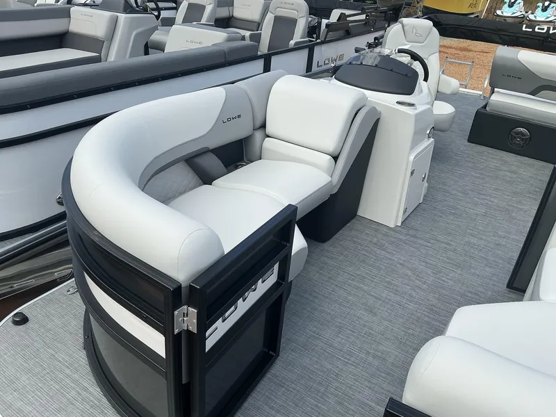 Slide: The Image of Lowe SS210 2025 - 3