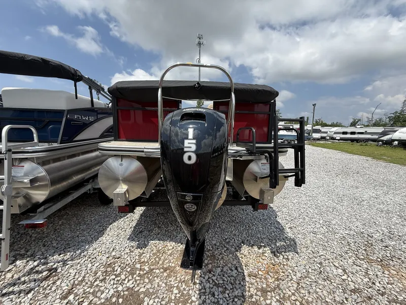 Slide: The Image of Lowe Ss 230 2025 - 5