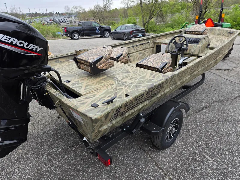 Slide: The Image of Lowe ROUGHNECK 1860 SC 2025 - 3