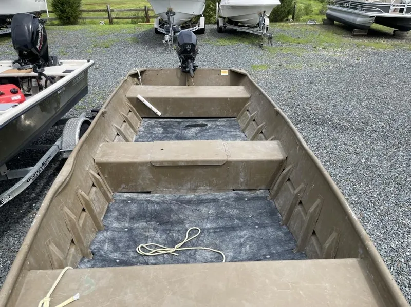 Slide: The Image of Crestliner 1648 2021 - 5