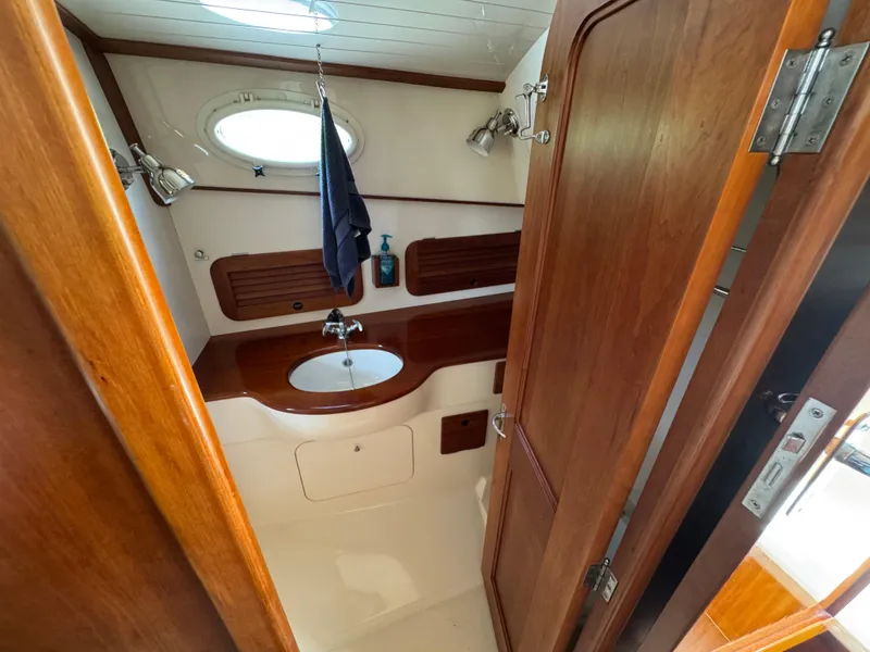 Slide: The Image of Hinckley Yachts Picnic Boat Classic 1999 - 15