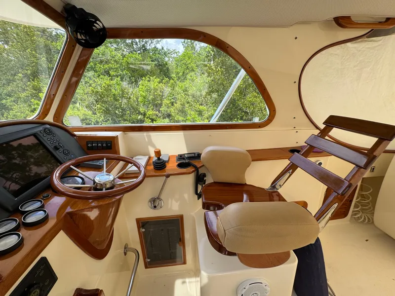 Slide: The Image of Hinckley Yachts Picnic Boat Classic 1999 - 17