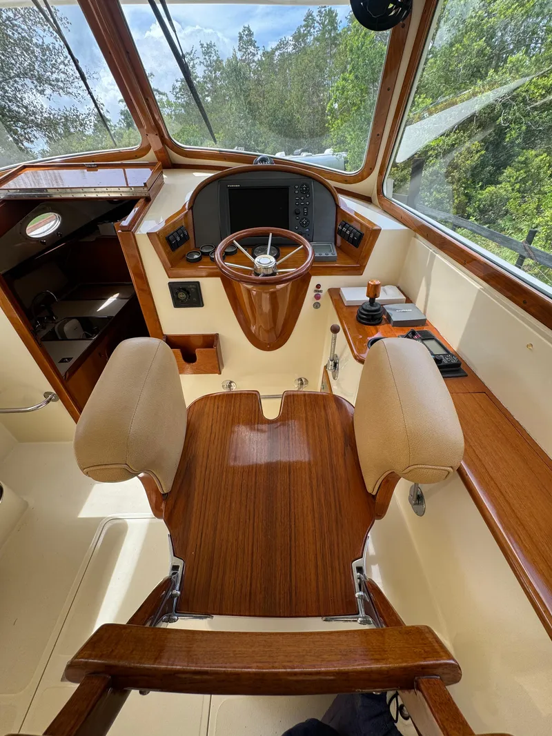 Slide: The Image of Hinckley Yachts Picnic Boat Classic 1999 - 22