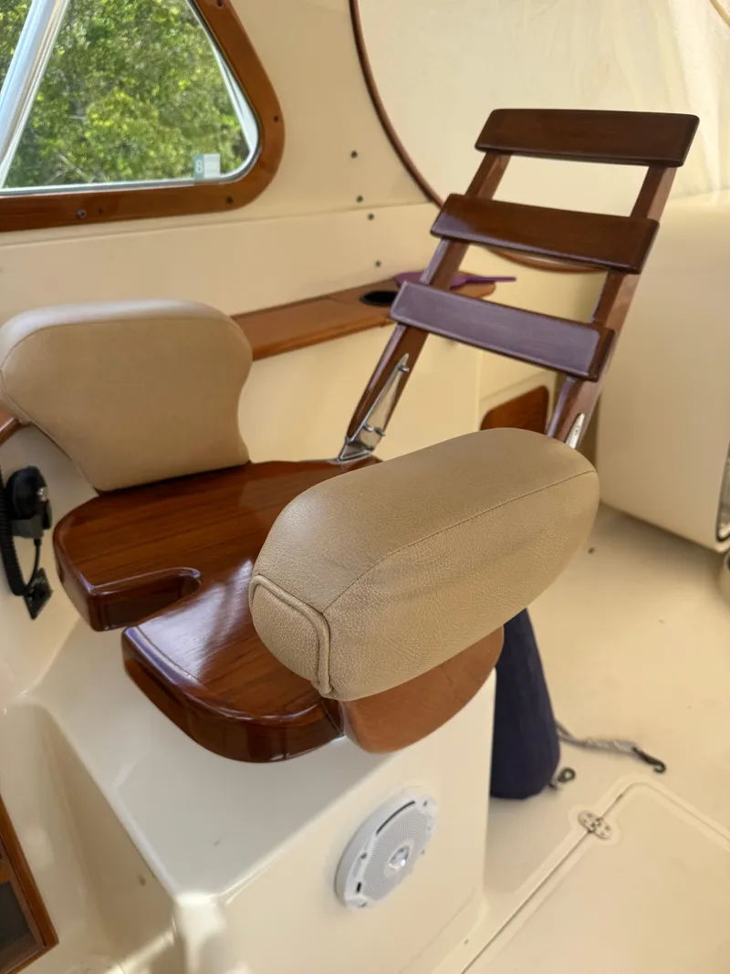 Slide: The Image of Hinckley Yachts Picnic Boat Classic 1999 - 23