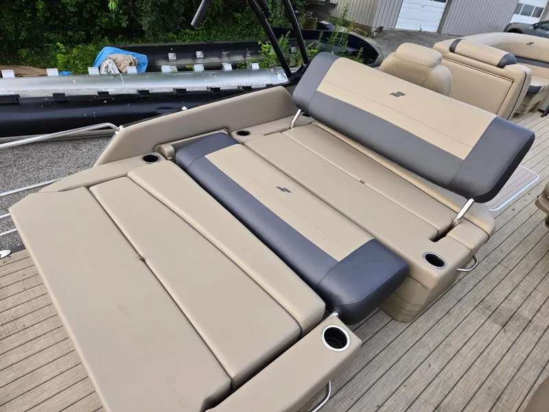 Slide: The Image of Starcraft EXS3DL 2025 - 10