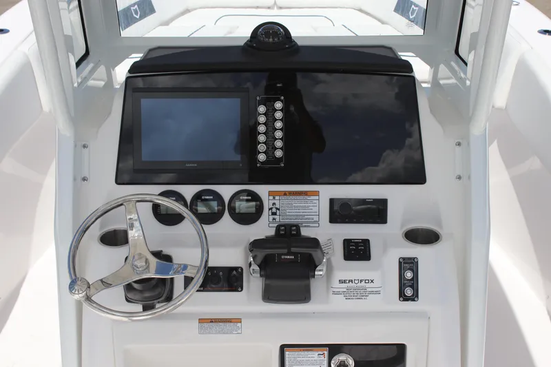 Slide: The Image of Sea Fox 268 Commander 2026 - 11