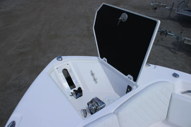 Slide: The Image of Sea Fox 268 Commander 2026 - 8