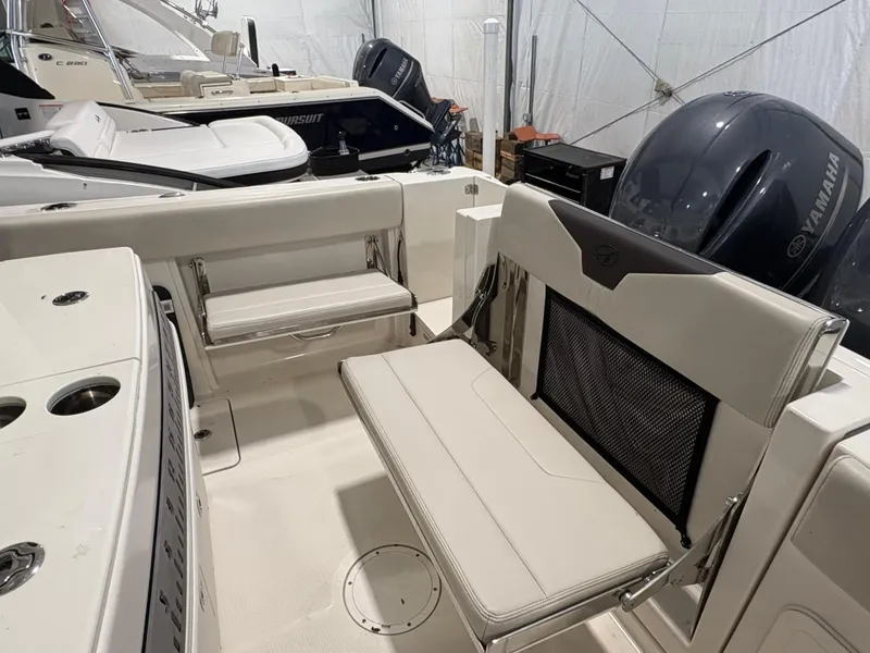 Slide: The Image of Sailfish 272CC 2022 - 13