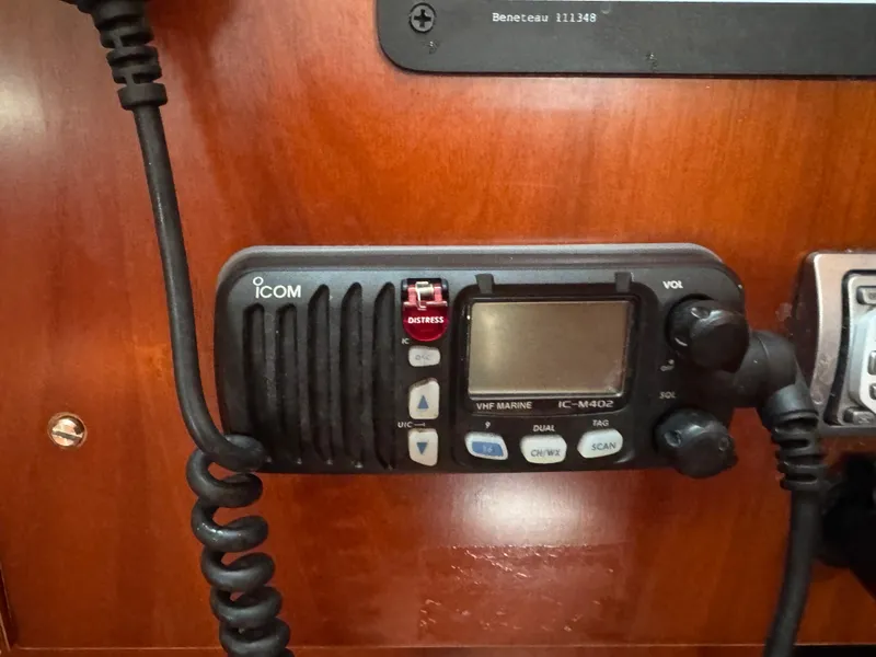 Slide: The Image of VHF marine radio on 2005 Beneteau Oceanis Clipper 373 yacht, featuring ICOM IC-M402 model. - 11