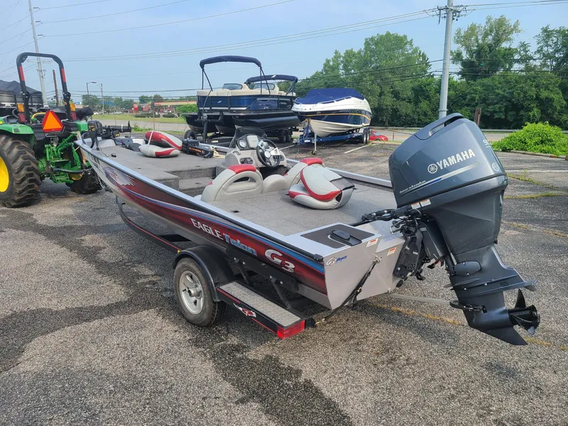 Slide: The Image of 2013 G3 Eagle Talon 17 DLX boat with Yamaha motor on trailer. - 11