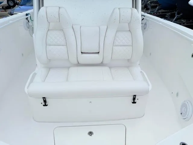 Slide: The Image of Everglades 335 Center Console 2018 - 17