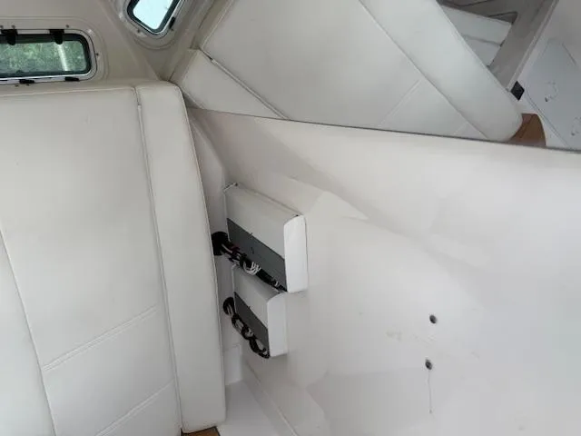 Slide: The Image of Everglades 335 Center Console 2018 - 21