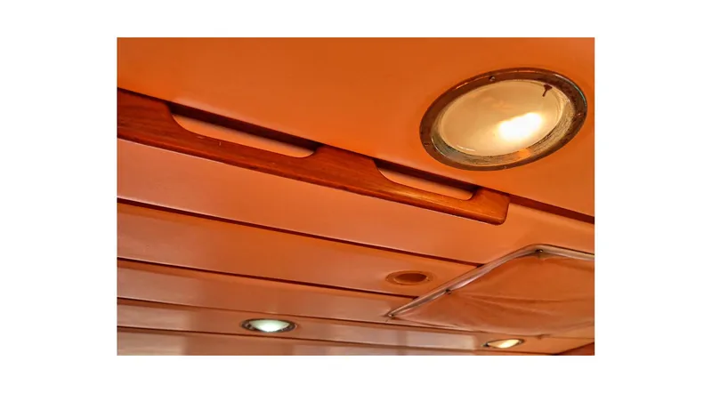 Slide: The Image of Wauquiez Centurion 45 1992 - 54