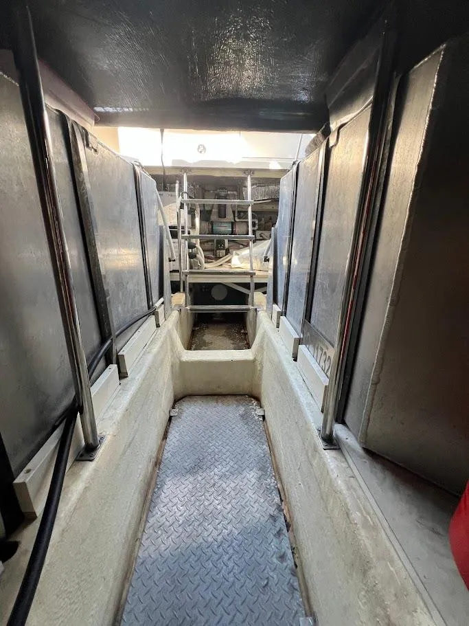 Slide: The Image of Carver 56 Voyager 2006 - 61