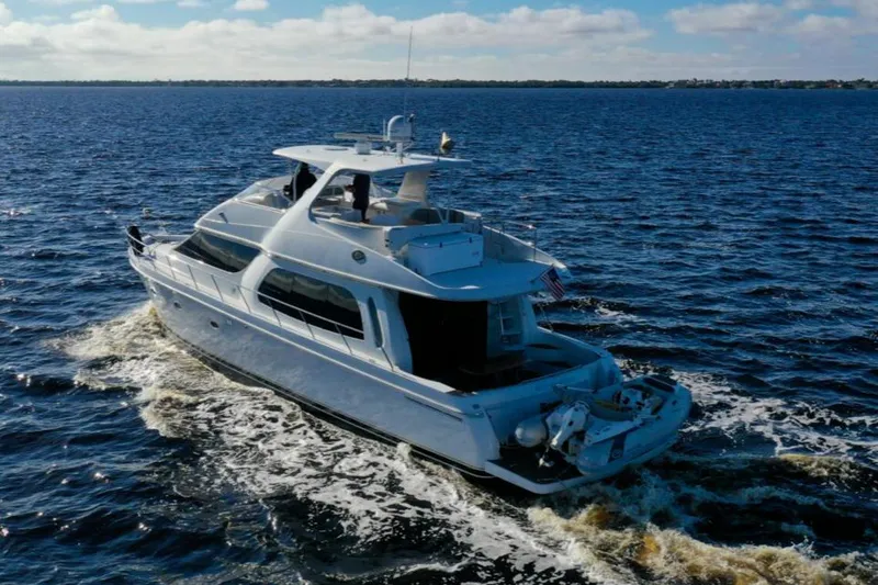 Slide: The Image of Carver 56 Voyager 2006 - 74