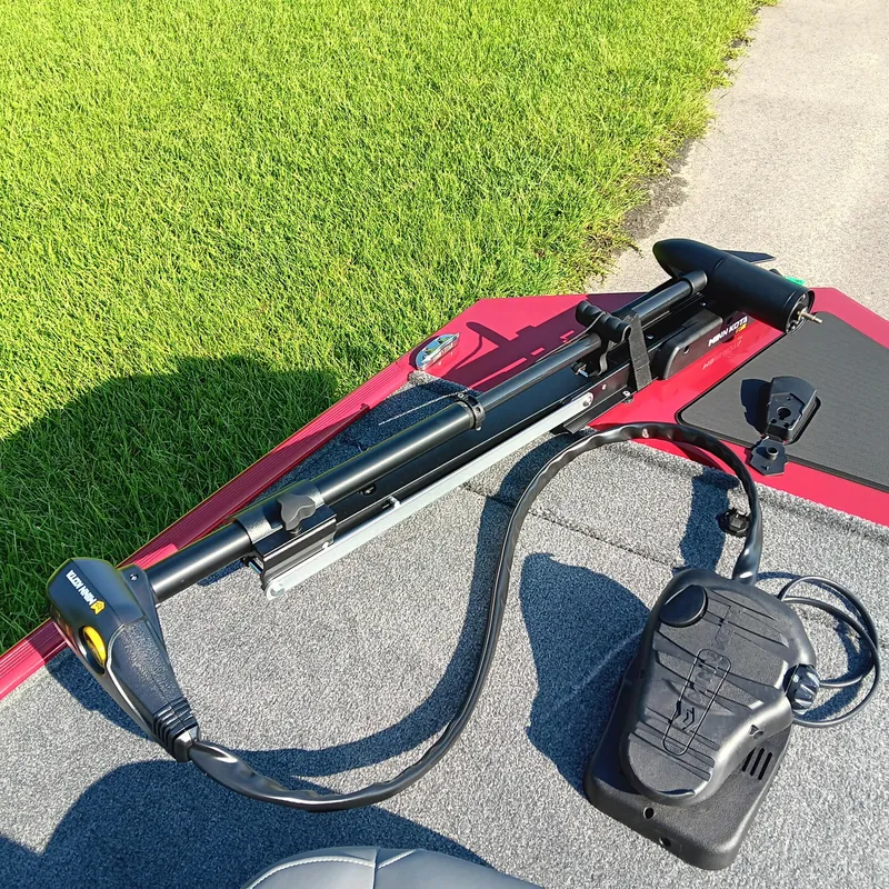 Slide: The Image of 2026 Tracker Bass Tracker Classic XL boat with trolling motor on deck. - 6