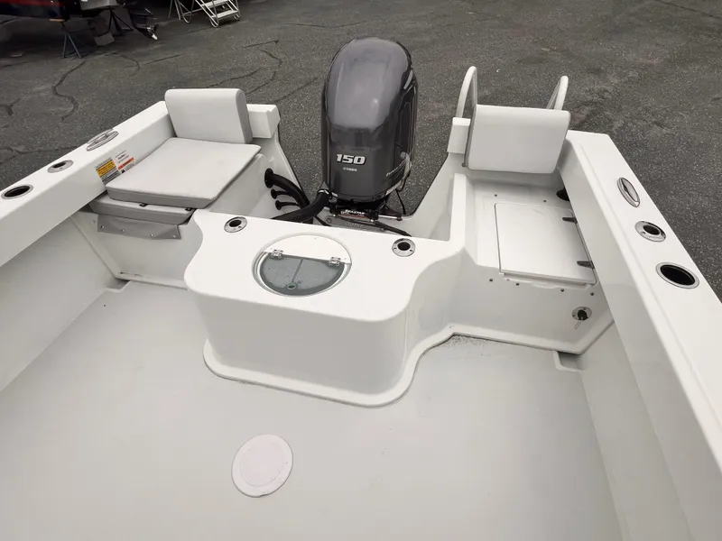 Slide: The Image of Parker 2120 Sport Cabin 2023 - 3
