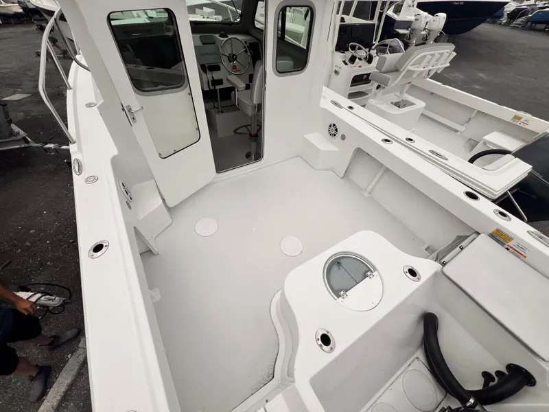 Slide: The Image of Parker 2120 Sport Cabin 2023 - 5