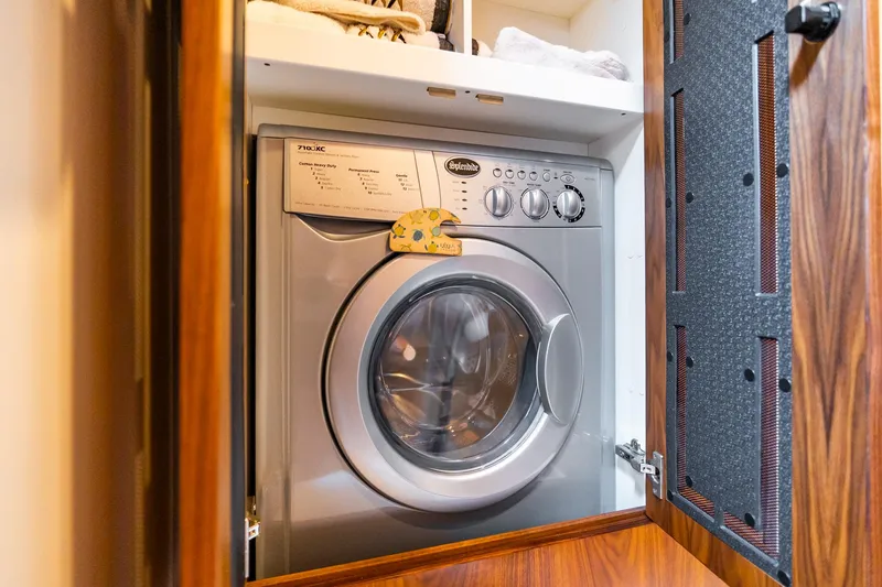 Slide: The Image of Riviera 4800 Sport Yacht 2019 - 65