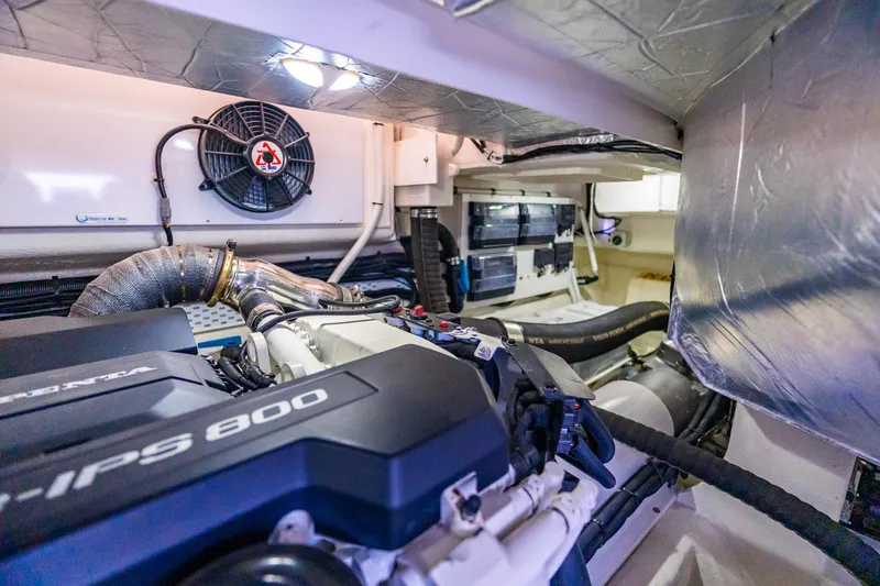 Slide: The Image of Riviera 4800 Sport Yacht 2019 - 72