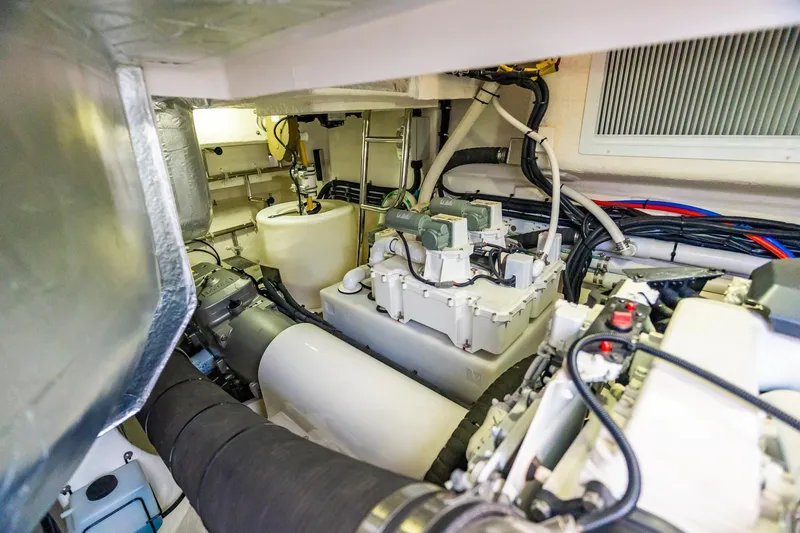 Slide: The Image of Riviera 4800 Sport Yacht 2019 - 74