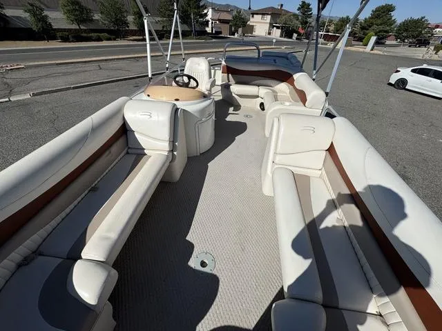 Slide: The Image of Bennington 2275 GL 2007 - 16