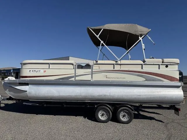Slide: The Image of Bennington 2275 GL 2007 - 59