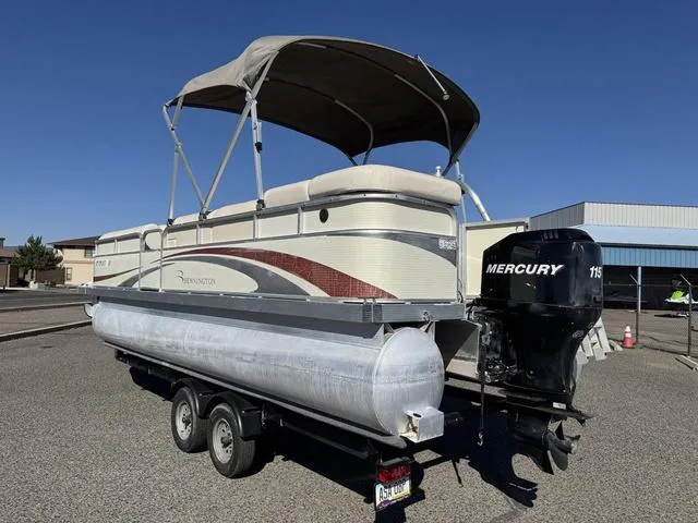 Slide: The Image of Bennington 2275 GL 2007 - 61