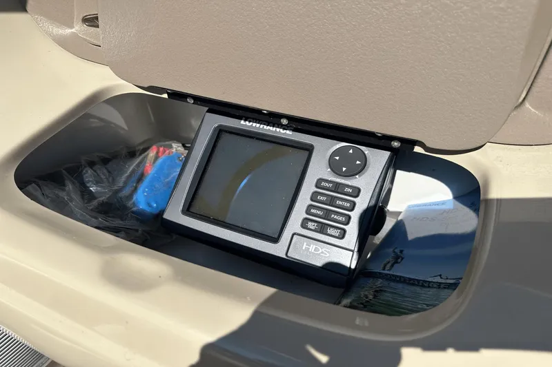 Slide: The Image of Chaparral 19 SSi 2007 - 12