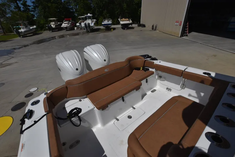 Slide: The Image of Sea Hunt Ultra 275 SE 2024 - 13