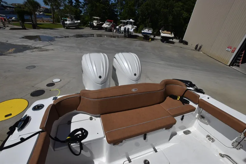 Slide: The Image of Sea Hunt Ultra 275 SE 2024 - 5