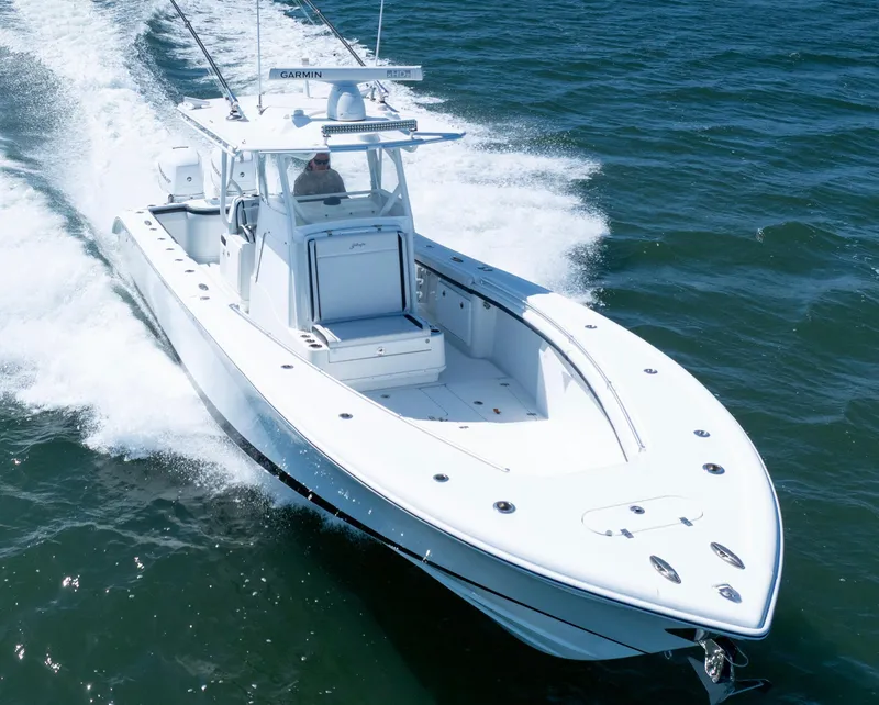 Slide: The Image of Yellowfin 32 Offshore 2018 - 20